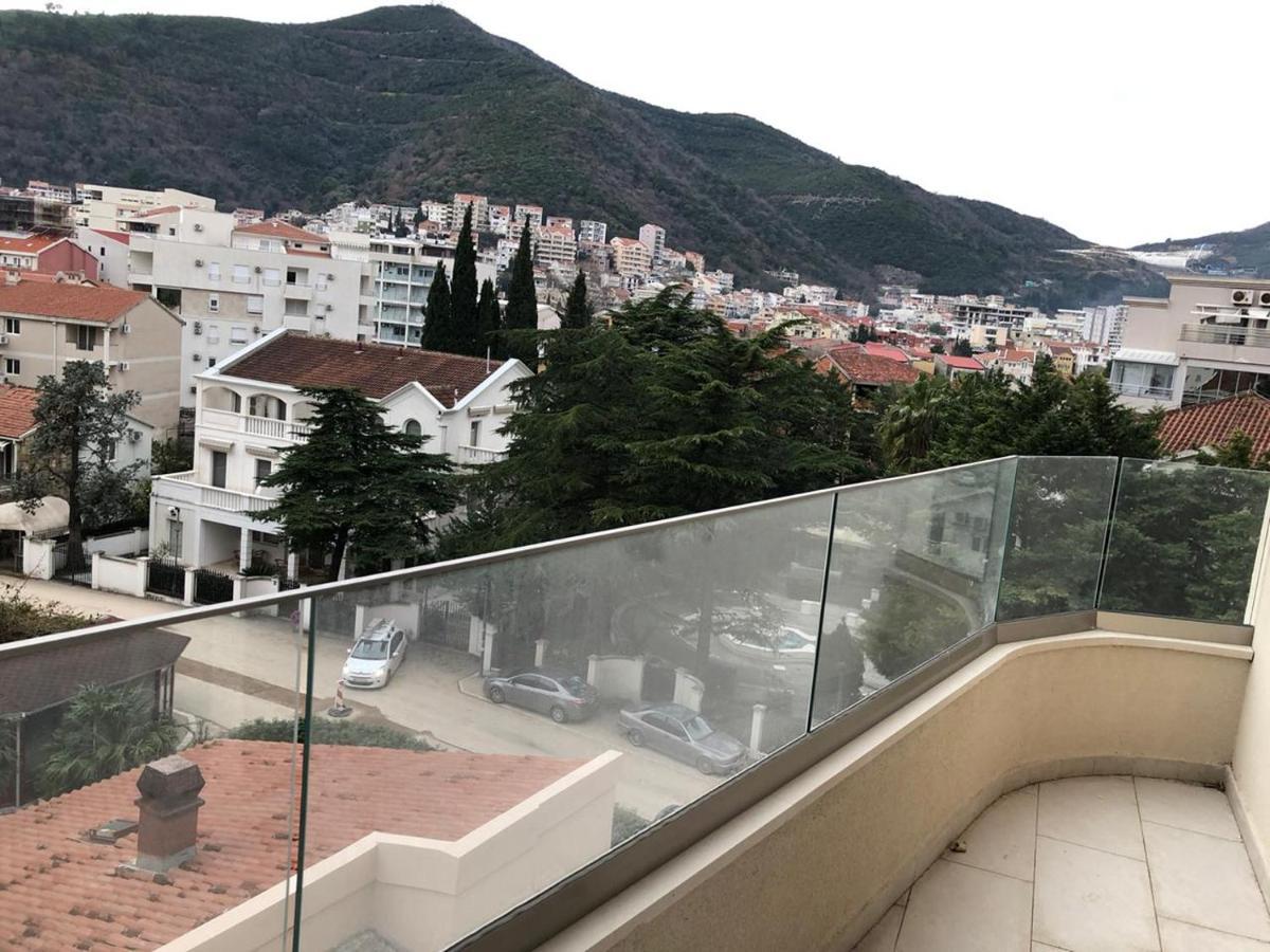 Montesa 2 Apartment *